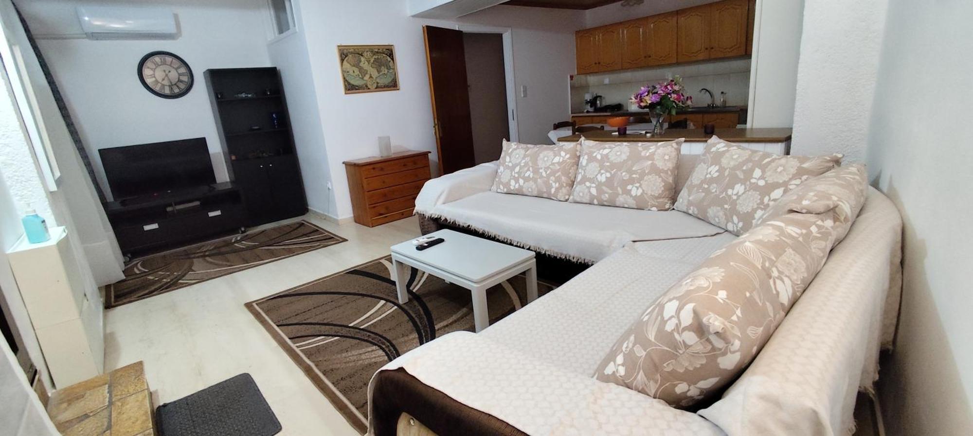 Ευρύχωρο Και Άνετο Διαμέρισμα Στην Ιτέα Joanna'S Apartment Kirra ภายนอก รูปภาพ