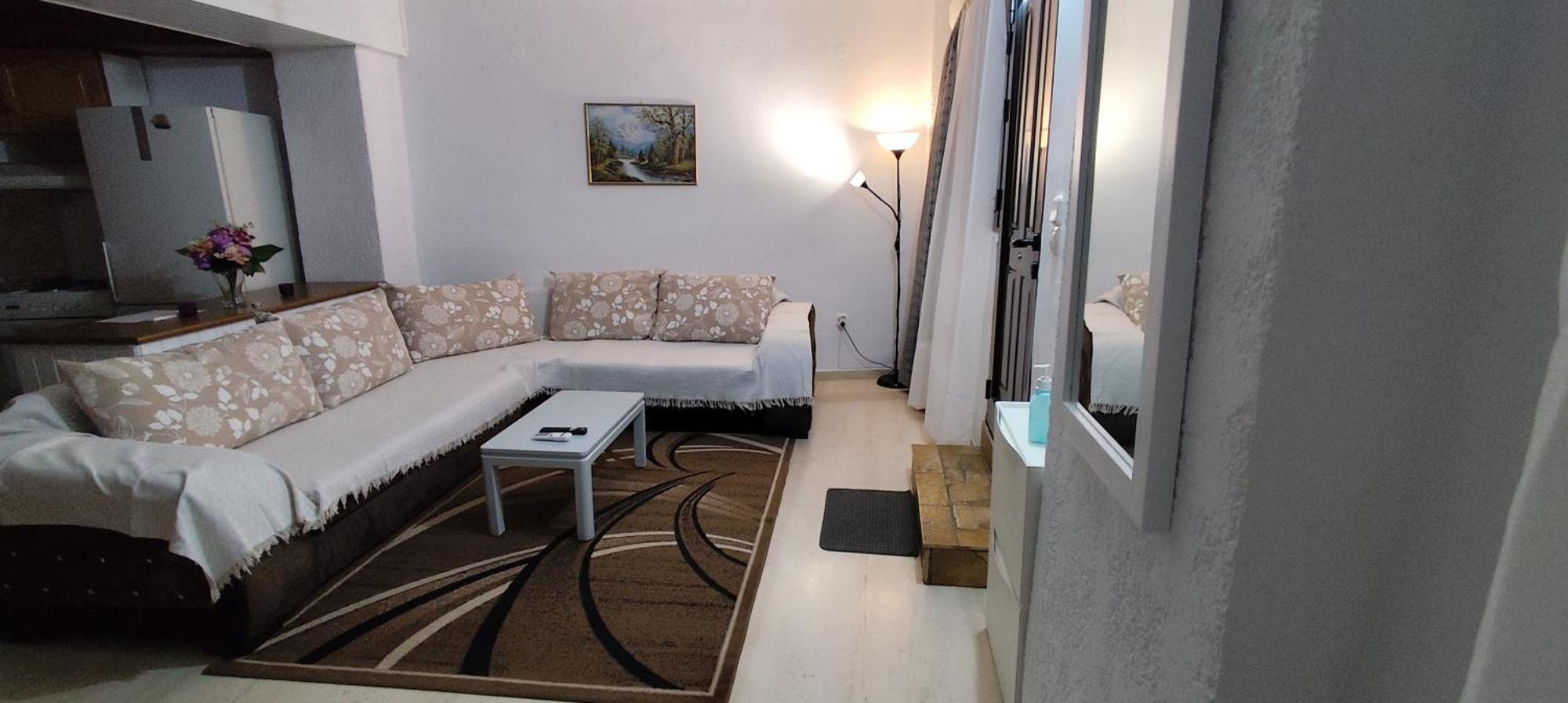 Ευρύχωρο Και Άνετο Διαμέρισμα Στην Ιτέα Joanna'S Apartment Kirra ภายนอก รูปภาพ
