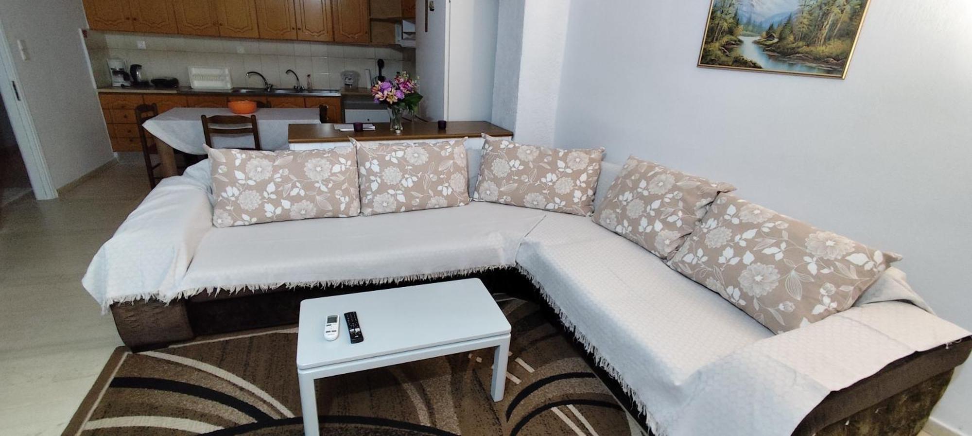 Ευρύχωρο Και Άνετο Διαμέρισμα Στην Ιτέα Joanna'S Apartment Kirra ภายนอก รูปภาพ